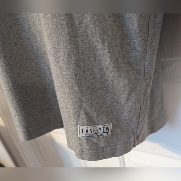 Uniqlo Cash-yew skateboard long long sleeve Sz: M - Picture 3 of 3